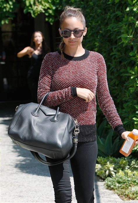 Celebrities and Their Givenchy Antigona Bags: A 